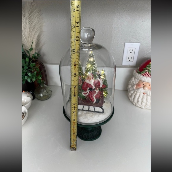 Valerie Parr Hill QVC Santa Light Up Glass Dome - Picture 5 of 11